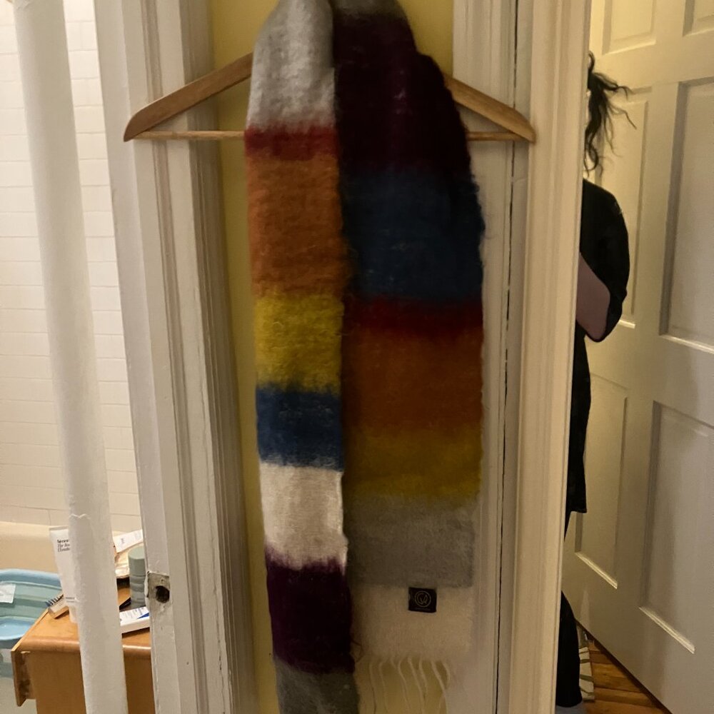 Ezcaray Matisse Scarf - Picture 5 of 8